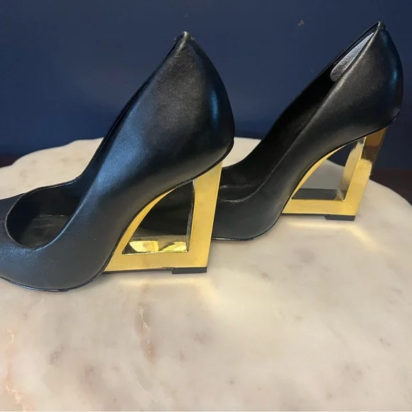 SCHUTZ Black and Gold Wedge - Picture 6 of 7